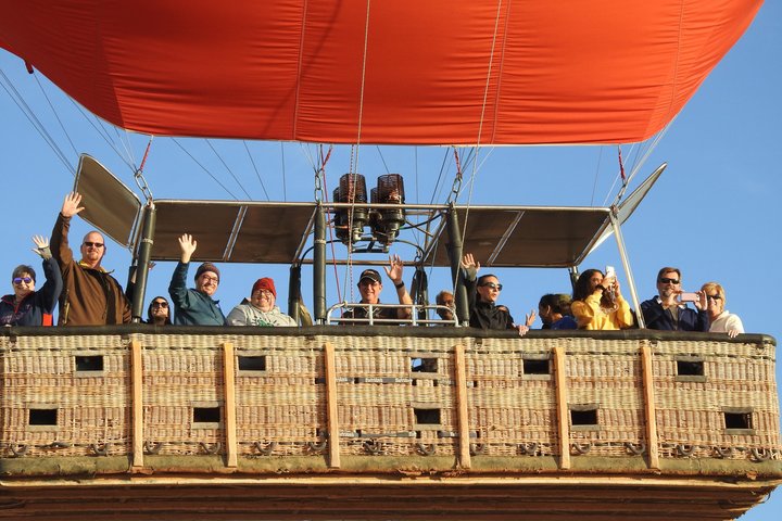 Phoenix area Hot Air Balloon Ride on the Largest Balloon in USA