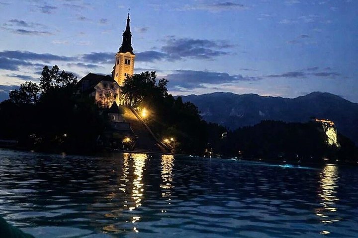 Transparent Kayak Tour with Local Guide on Lake Bled