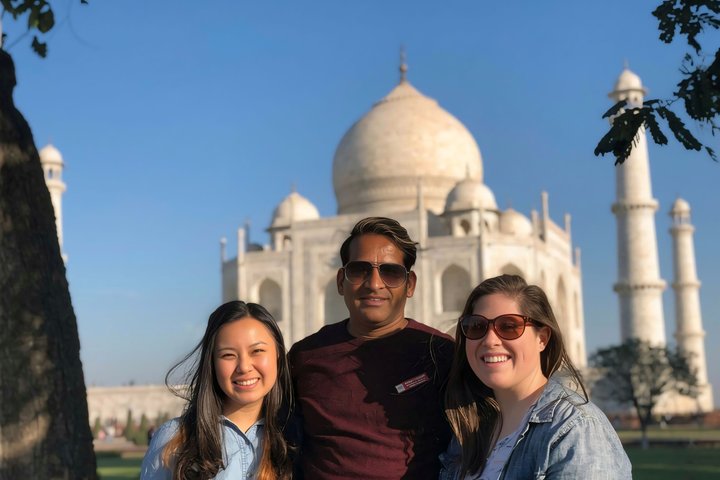 Taj Mahal and Agra Private Car Tour from Delhi with 5* Lunch