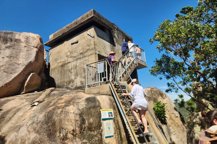 Magnetic Island Adventurer Tour