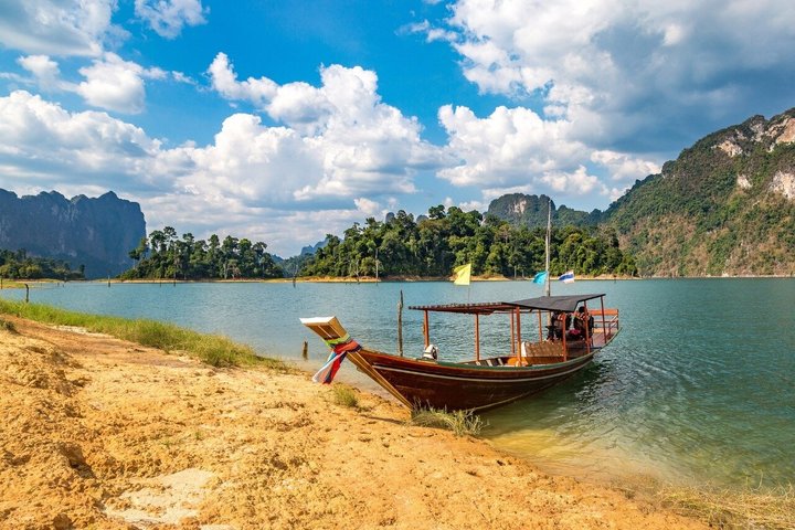 Cheow Lan Lake Tour in Khao Sok National Park