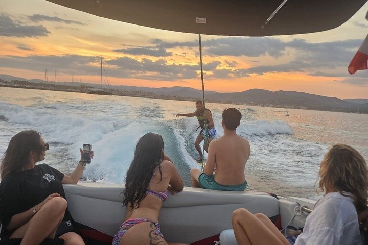 Private Wakesurf Wakeboard & Boat Experience Saint-Tropez