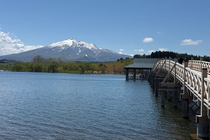 Takayama Inari Shrine & Tsurunomai-hashi bridge Tour