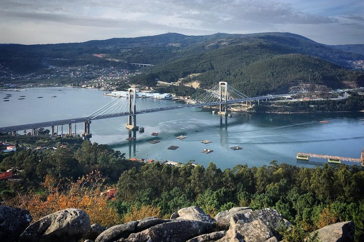 VIGO Guided Walking Tour for Cruise Passengers