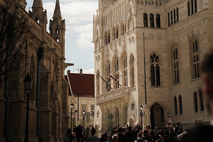 Vienna Budapest Bratislava w/ English-speaking Driver/Local Host