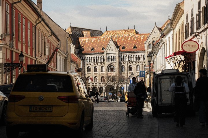 Vienna Budapest Bratislava w/ English-speaking Driver/Local Host