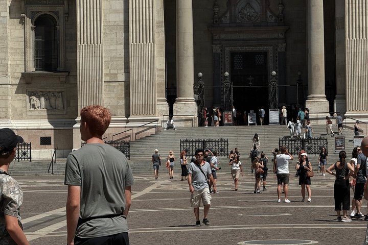 Vienna Budapest Bratislava w/ English-speaking Driver/Local Host