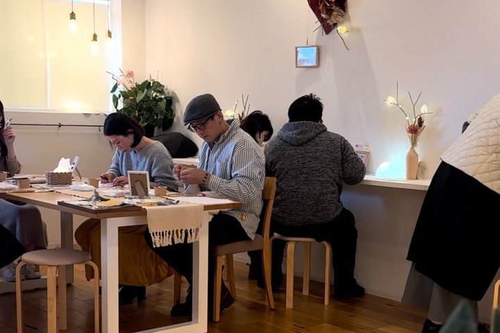 Make Your Own Cat Lamp with Traditional Tosa Washi in Kochi