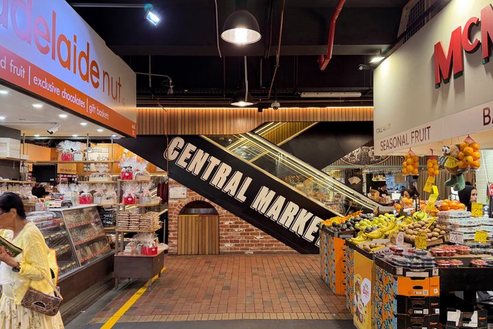Adelaide Gems in a Day: Hahndorf, Glenelg Beach, City Tour 6.5hrs