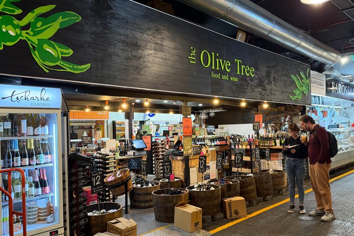 Adelaide Gems in a Day: Hahndorf, Glenelg Beach, City Tour 6.5hrs