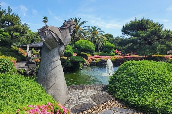 Jeju Tour | Jungmun & Seogwipo Pick-up | Seongsan, Haenyeo, Cave