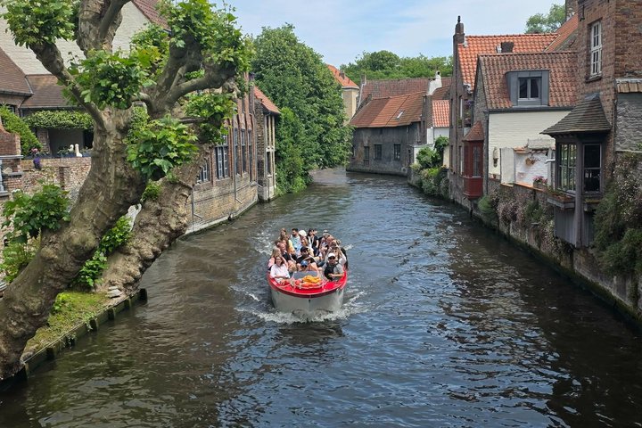 Guided boat trip and walk