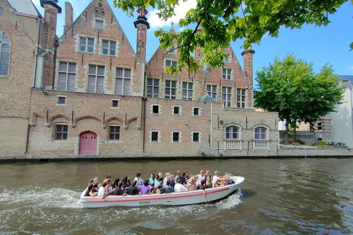 Guided boat trip and walk
