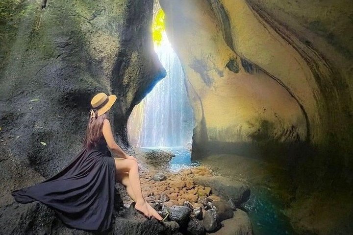 East Bali Tour: Mother Temple, Penglipuran and Tukad Cepung