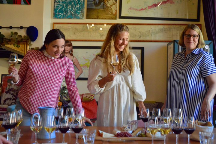 Lyon Wine Tasting: Small-Group Blind Tasting with a Sommelier