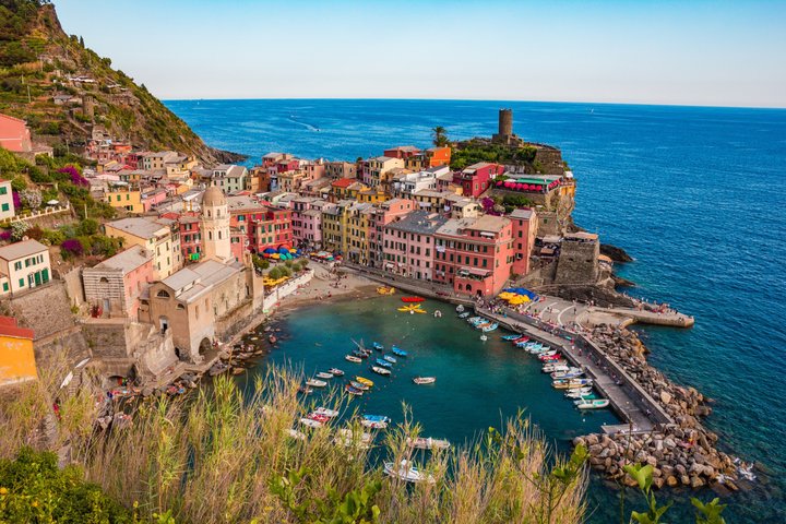 Sunset Boat Tour and Cinque Terre Aperitif from Monterosso