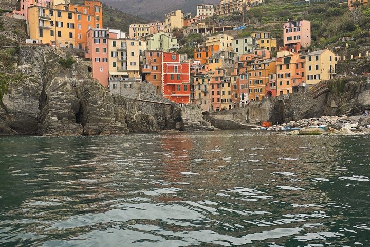 Sunset Boat Tour and Cinque Terre Aperitif from Monterosso