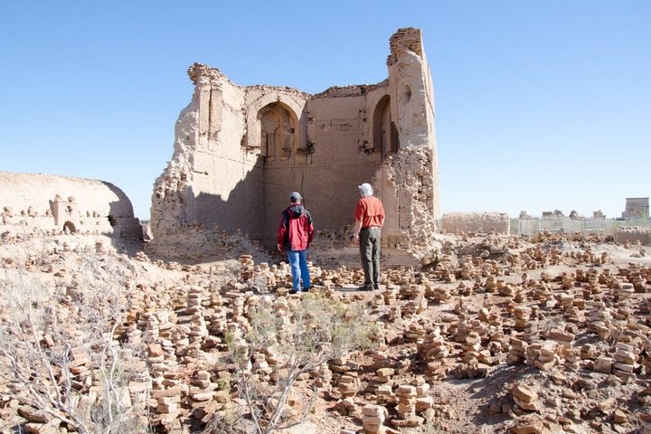 Muynak Ship Graveyard and Ancient Mizdakhan