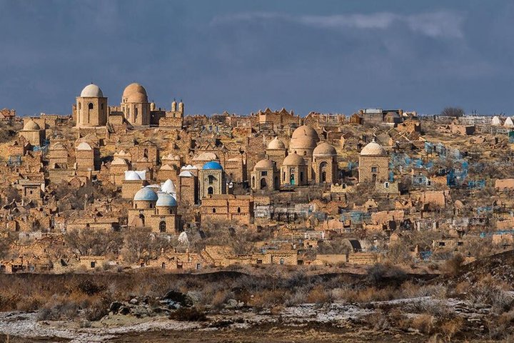 Muynak Ship Graveyard and Ancient Mizdakhan