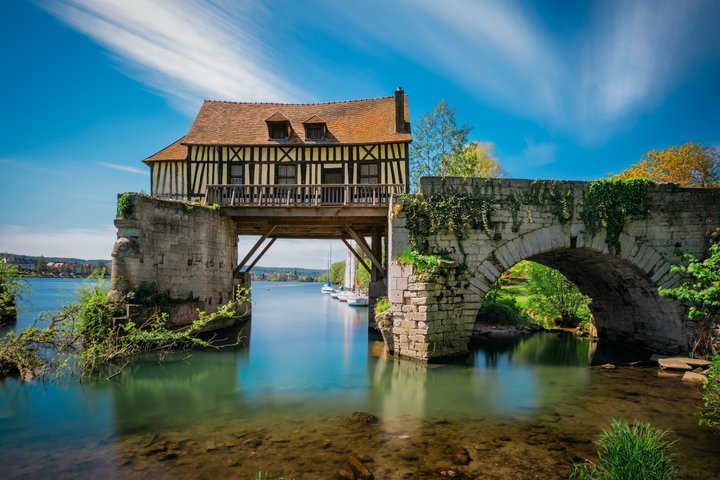 Rouen & Monet's Giverny Private Tour from Honfleur I Guide Option
