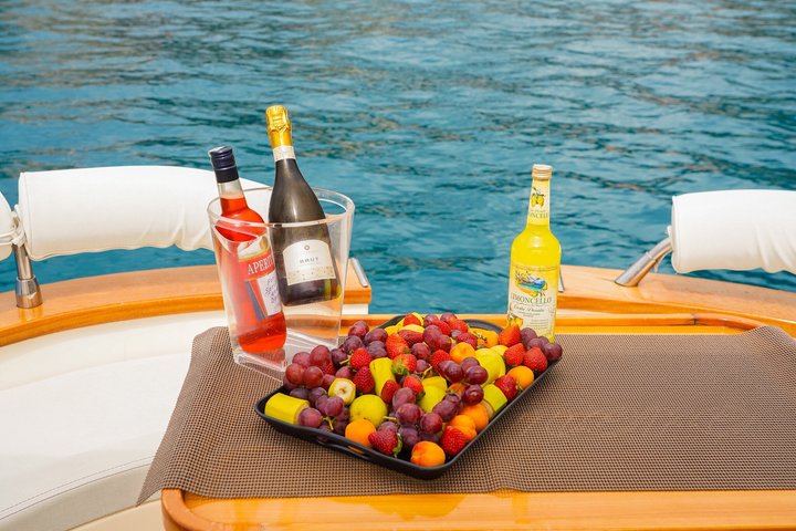 Sunset Boat Tour and Cinque Terre Aperitif from Monterosso