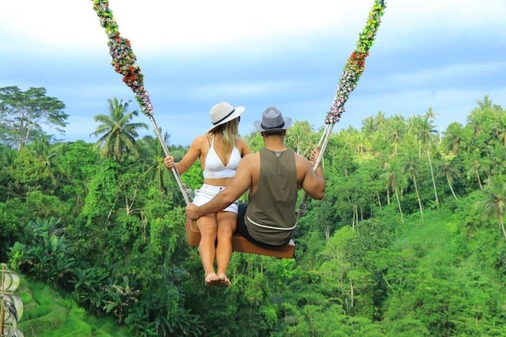 Ubud: Monkey Forest, Rice Terrace, Elephant Cave & Waterfall Tour