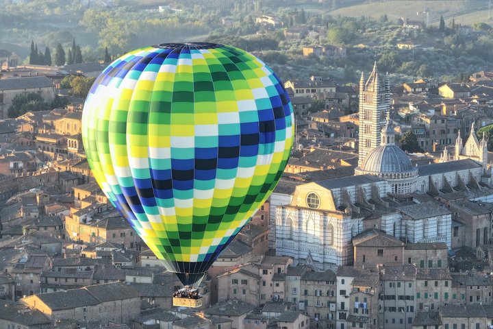 Hot Air Balloon Flight Over Tuscany from Siena