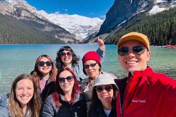 Lake Louise Moraine Lake Emerald Lake from Banff Canmore Calgary