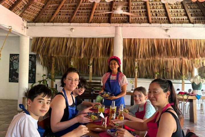Mexico on Your Plate: Hands-On Cooking Experience