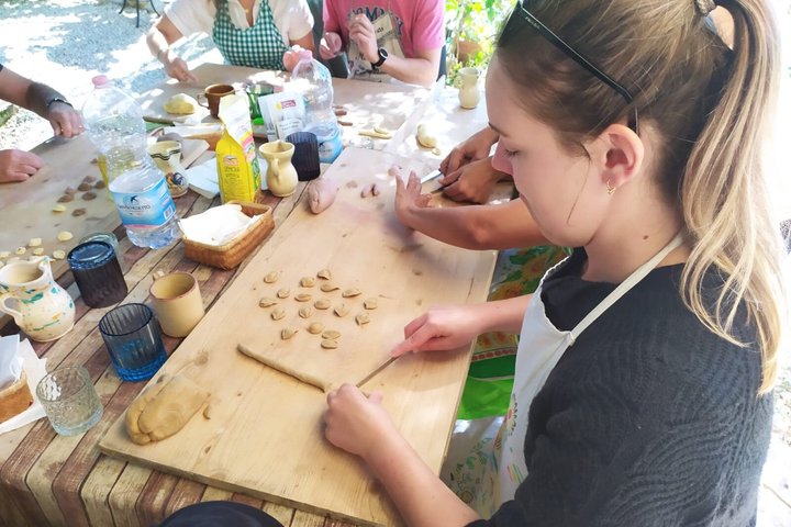 Puglia Cooking class "Le orecchiette, che pasta!"