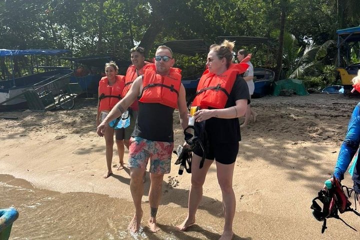 Snorkeling! & Cahuita national park Small Group Tour