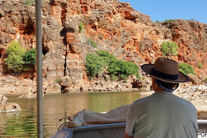 Ningaloo in a Day Safari Snorkeling and Yardie Creek Cruise