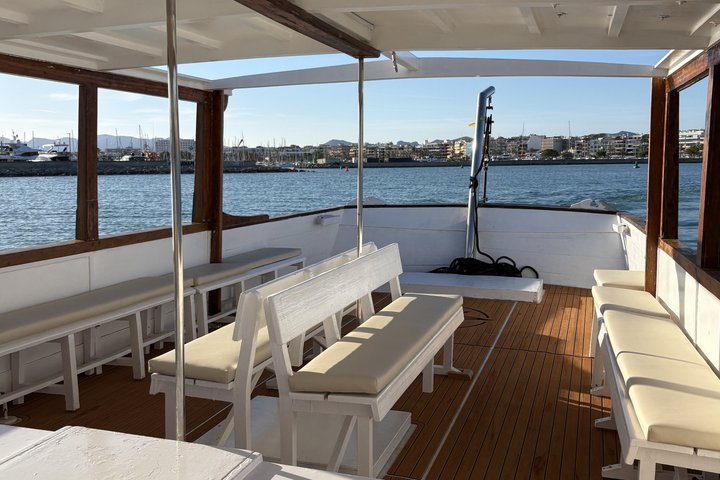 Morning Boat Trip in Alcudia with Swim Stop & Tapas