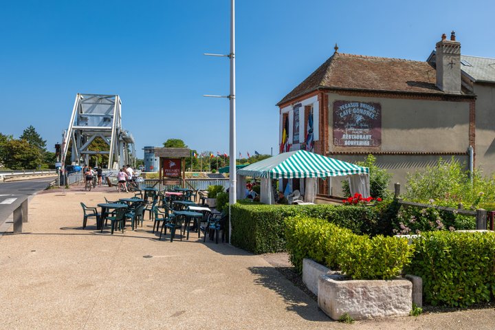 Normandy D-Day Battlefields Tour from Le Havre | Guide Optional