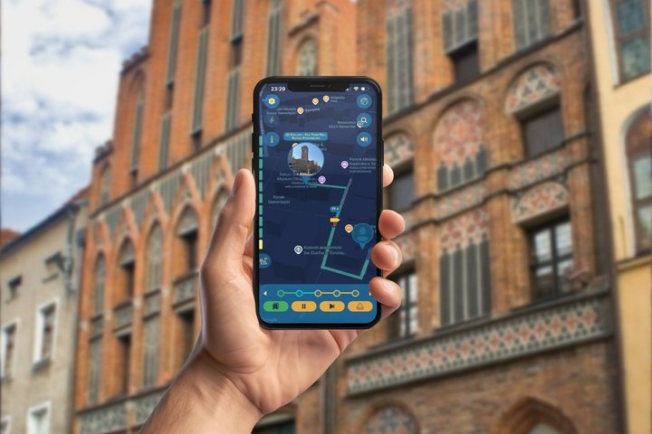 Torun and Young Copernicus GPS App Walking Tour Mobile Game