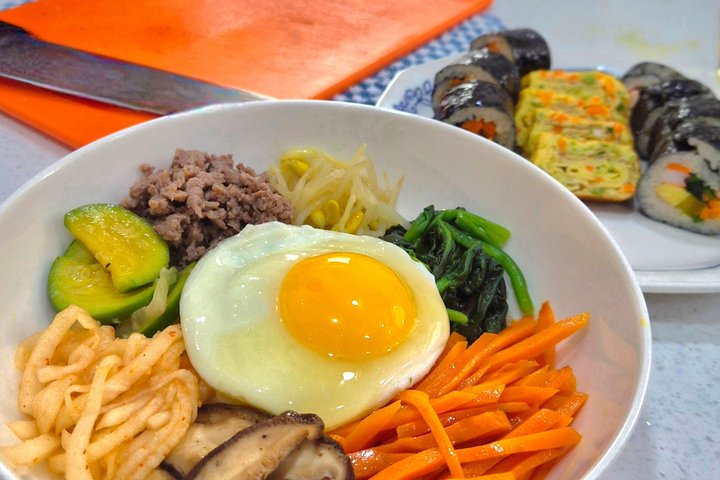 Korean Cooking Class in Gyeongju: Bibimbap, Gimbap & Omelette