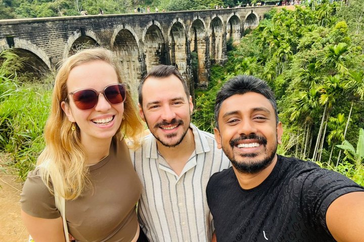 Kandy to Ella Trip by Car with Scenic Train Ride from Ambewela
