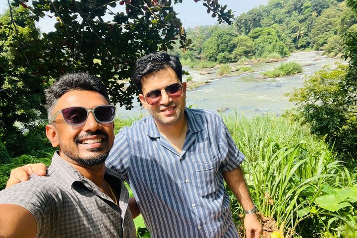 Kandy to Ella Trip by Car with Scenic Train Ride from Ambewela
