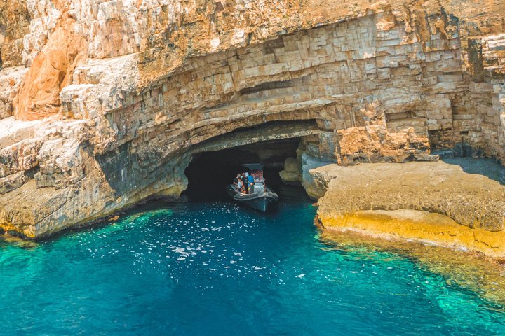 Blue Cave and Hvar Tour - 5 Islands Tour from Split and Trogir