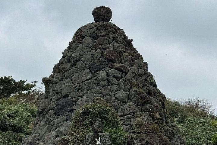 Private Half Day tour Manjanggul Lava tube in Jeju island