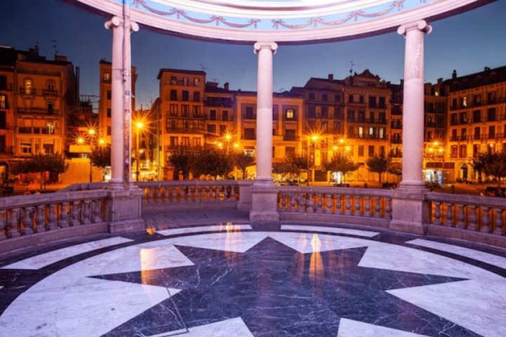 Pamplona Tour of Mysteries and Legends