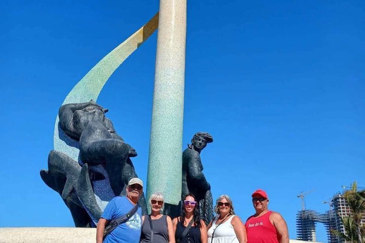 Mazatlán Shared City Tour by Red Truck History and Flavors