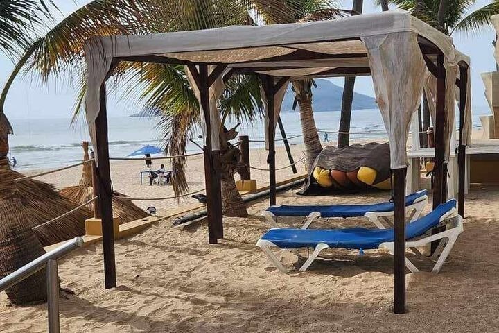 Mazatlán Shared City Tour by Red Truck History and Flavors