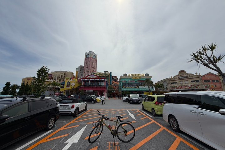 Okinawa Seaside Cycling Bike Tour in Chatan Pick-up available
