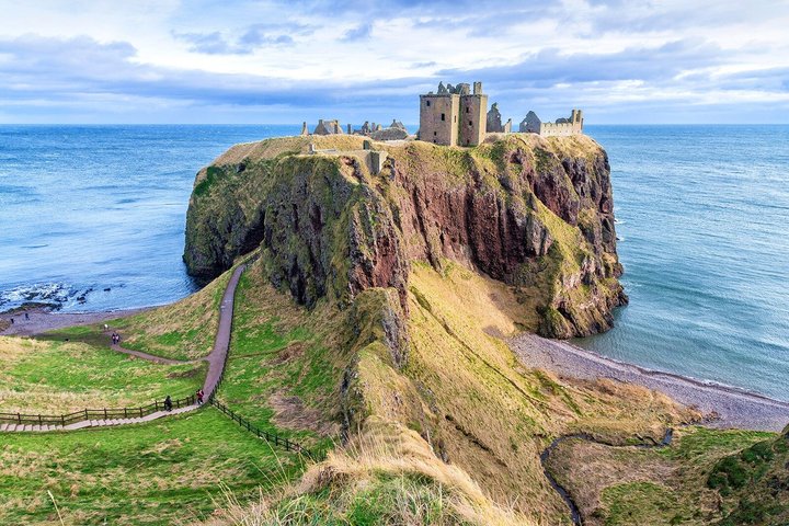 6 Hour Private Aberdeenshire Castle and Historic Building Tour