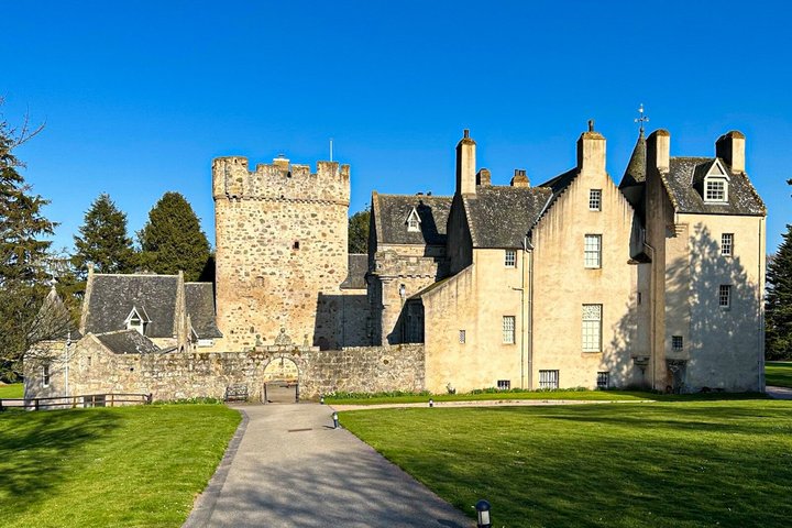 6 Hour Private Aberdeenshire Castle and Historic Building Tour