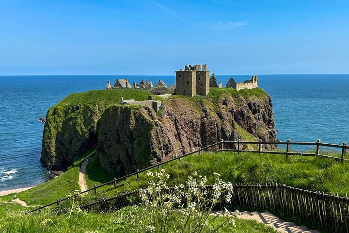 6 Hour Private Aberdeenshire Castle and Historic Building Tour