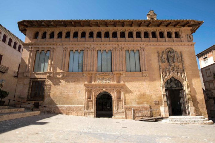 Full Xátiva from Valencia castle and museum included