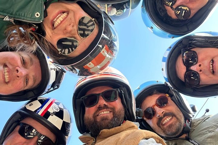 From Aix-en-Provence: 2-Hour Wine & Scenery Sidecar Tour