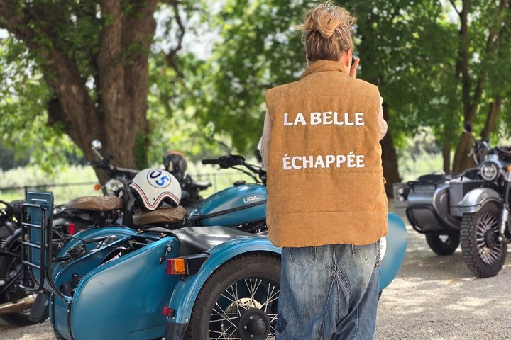 From Aix-en-Provence: 2-Hour Wine & Scenery Sidecar Tour